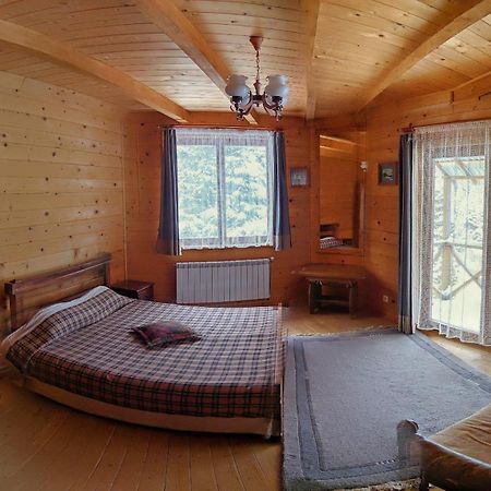 12 Months Estate Guest House Myslovka Luaran gambar