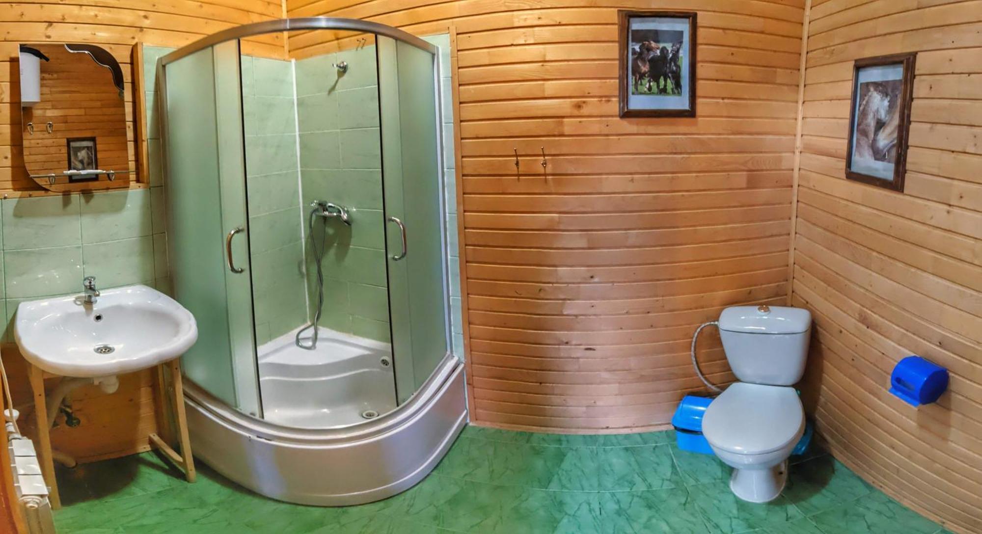 12 Months Estate Guest House Myslovka Bilik gambar