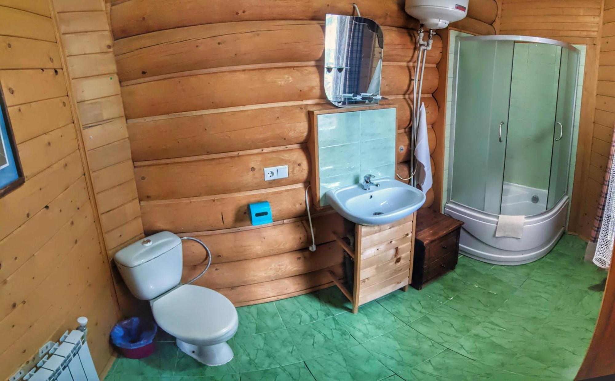 12 Months Estate Guest House Myslovka Bilik gambar