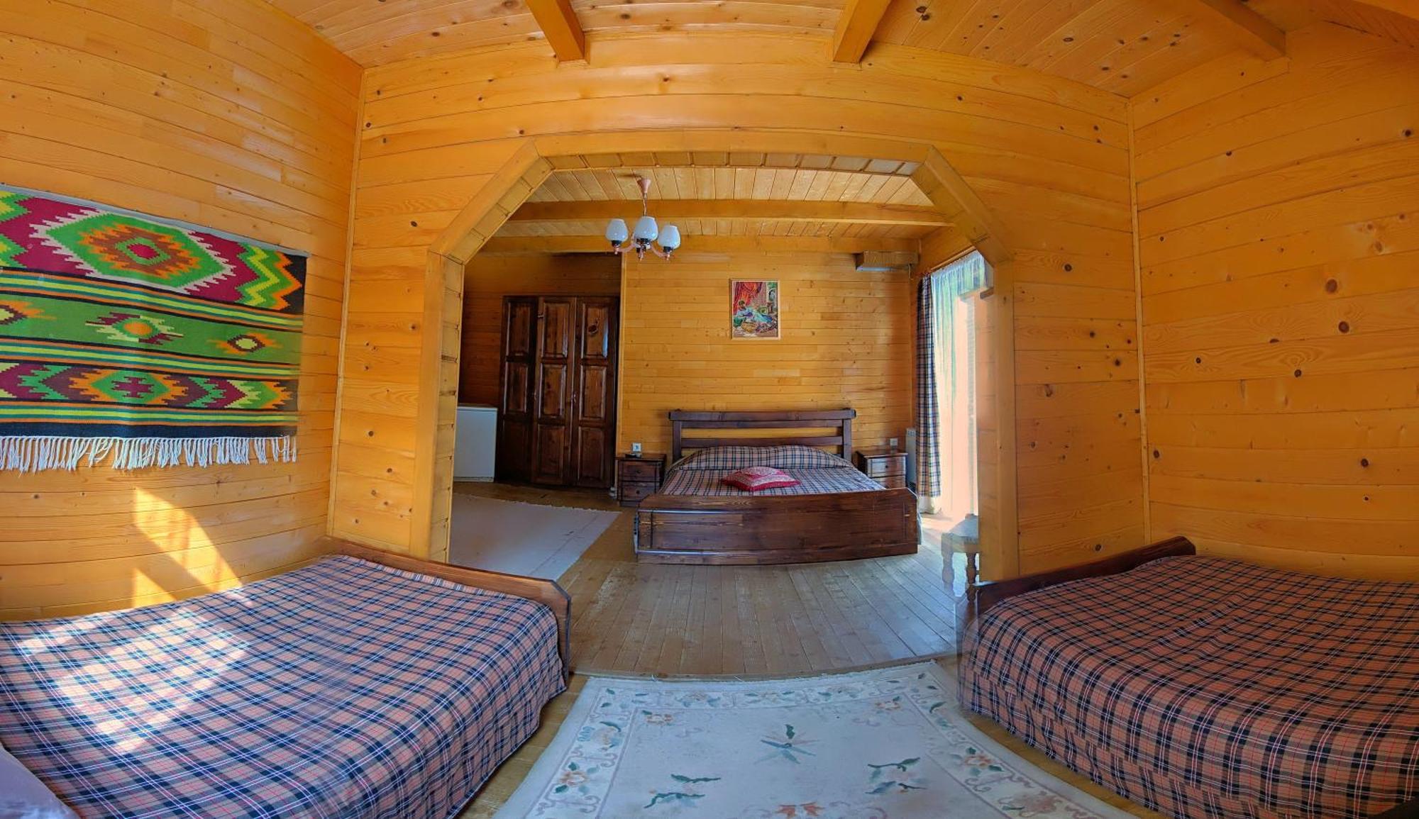 12 Months Estate Guest House Myslovka Bilik gambar
