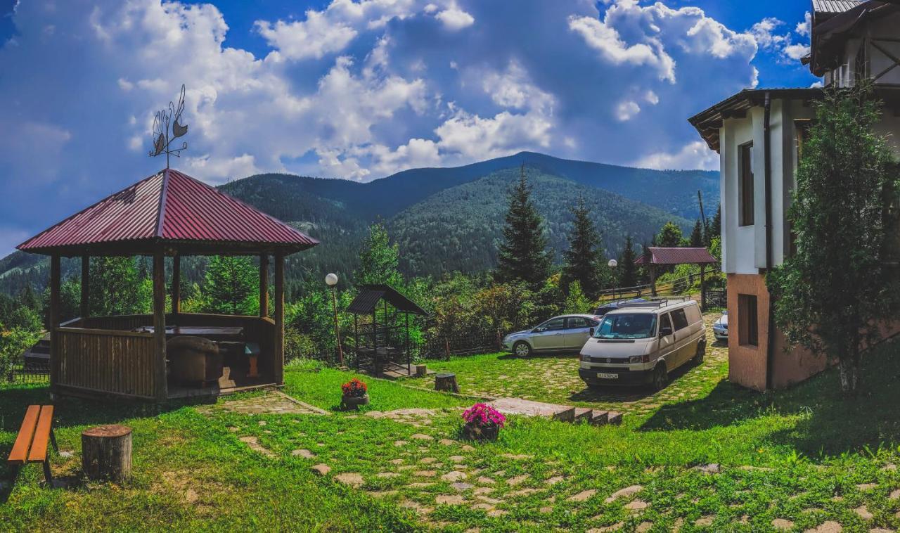 12 Months Estate Guest House Myslovka Luaran gambar