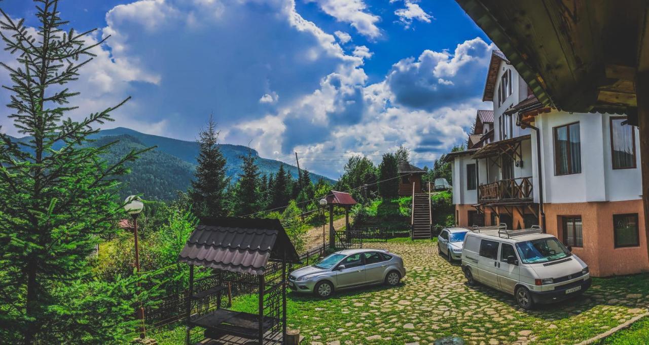 12 Months Estate Guest House Myslovka Luaran gambar